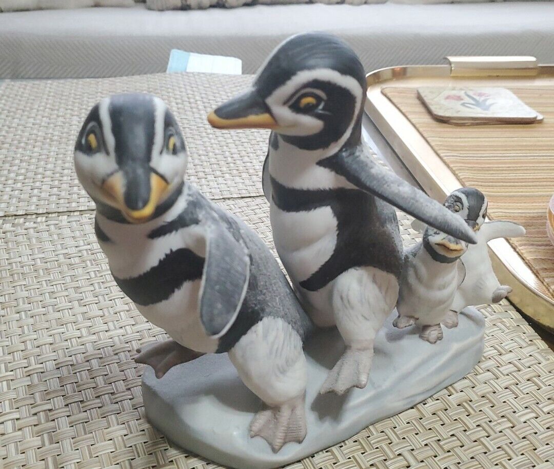 Franklin Mint "Walk This Way" Penguin Family M Emblem Porcelain 1989 Figurines