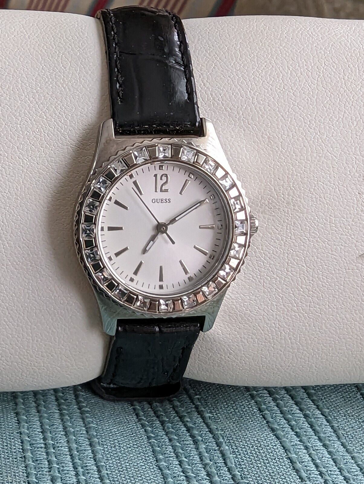 GUESS Waterpro U95176L2 Genuine Leather Quartz Analog Women's Watch On Pillow