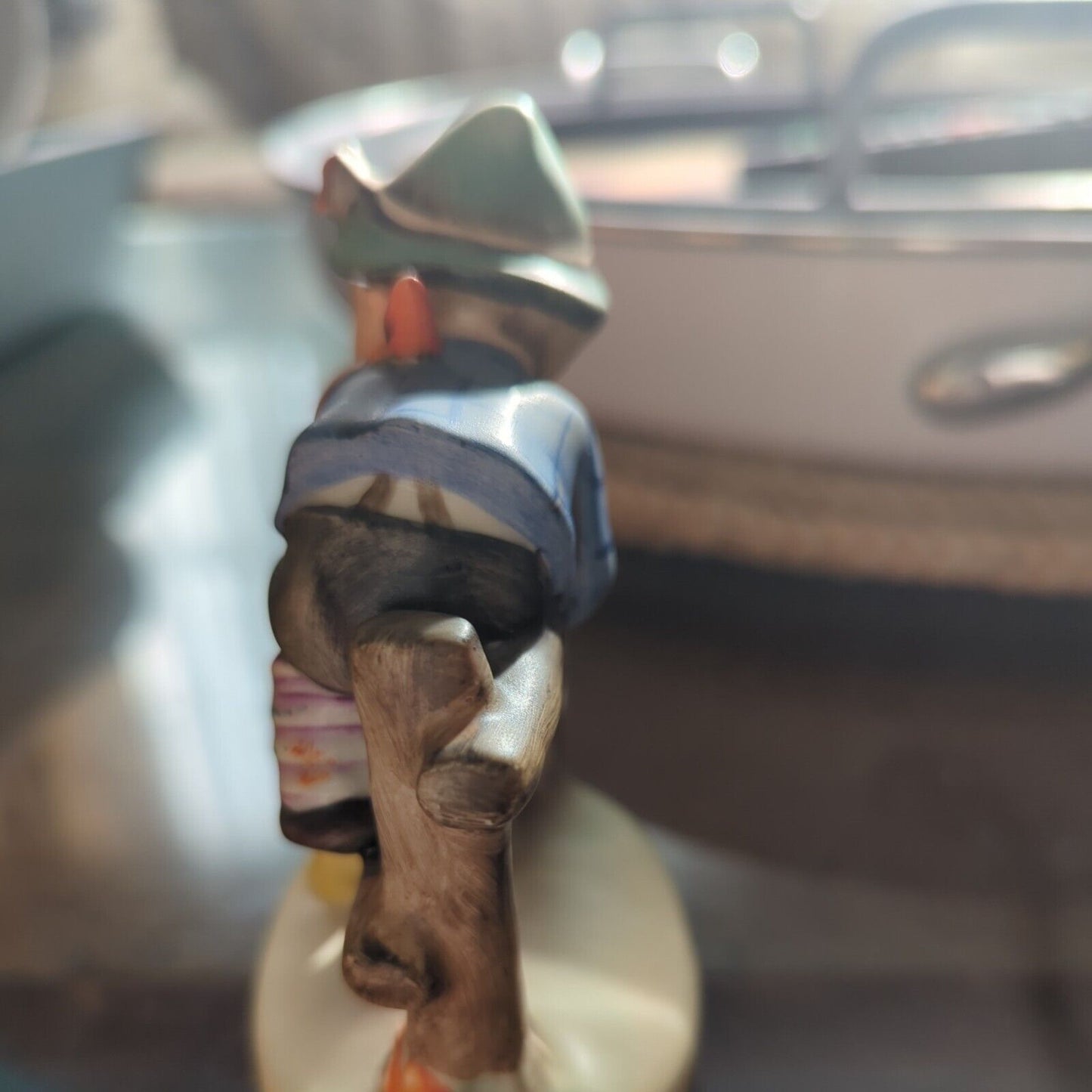 Figurine "RETREAT TO SAFETY" Goebel 201/1 TMK 4 Boy On Fence with Frog