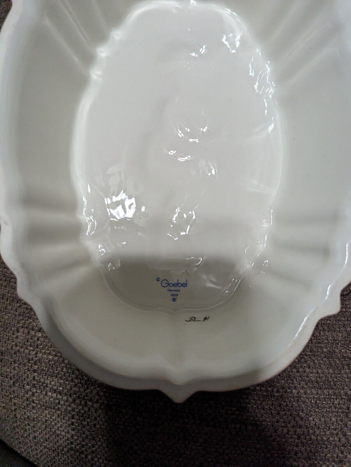 Goebel M.I. Hummel "Supper's Coming" #229 Kitchen Mould Wall Hanging Signed 89