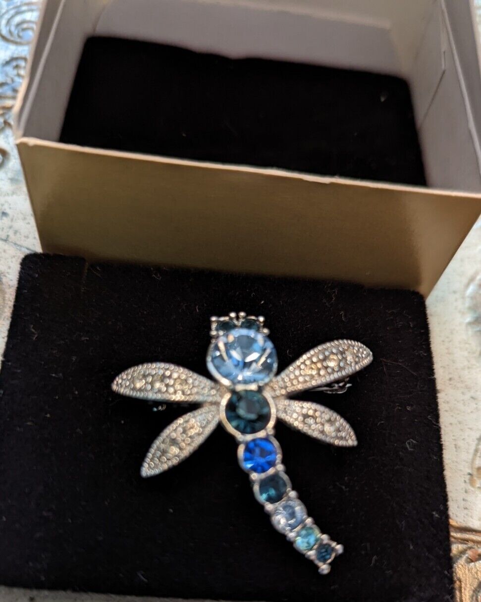 Vintage 99 Avon Crystal Dragon Fly Silvertone Dragonfly Pin NIB