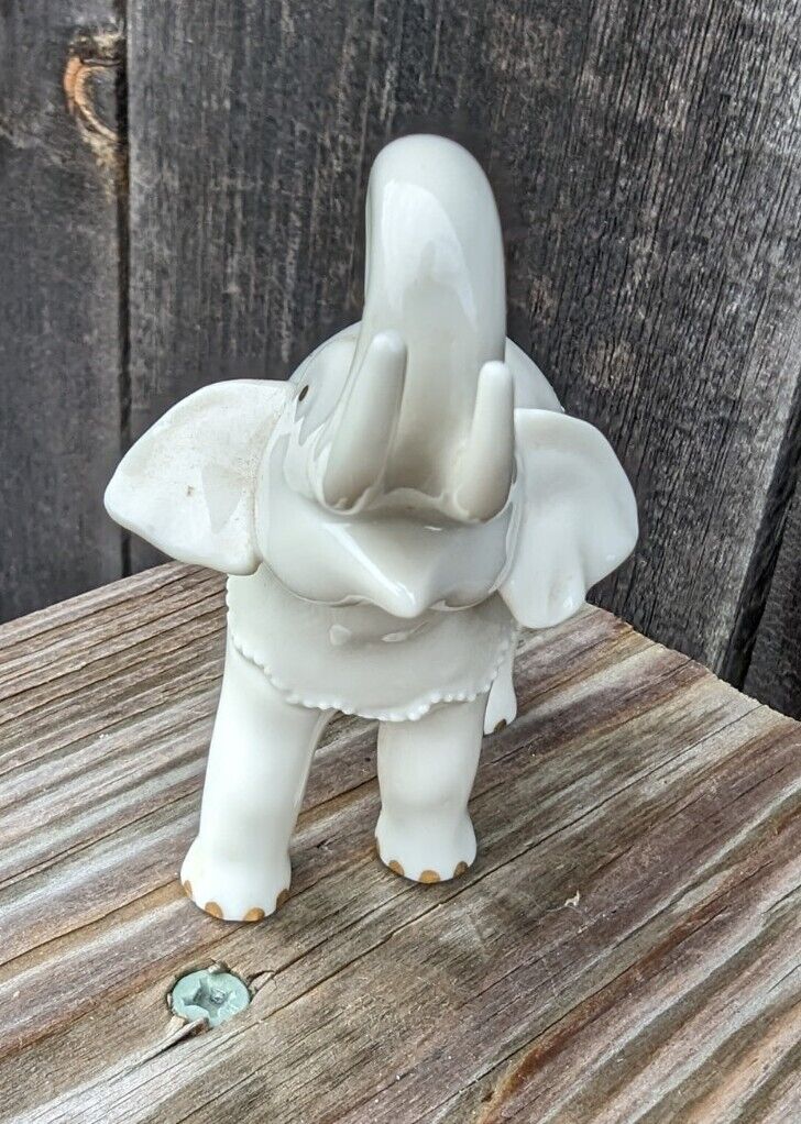LENOX - WHITE, TRUMP UP, GOLD ACCENTED PAWS, ELEPHANT, -HANDCRAFTd 3.5" TALL