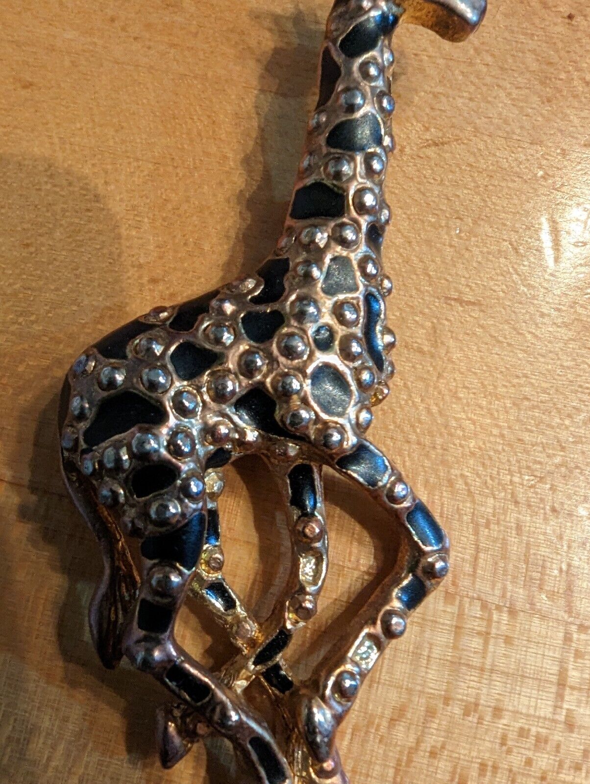 Giraffe Figure Lapel Brooch Pin