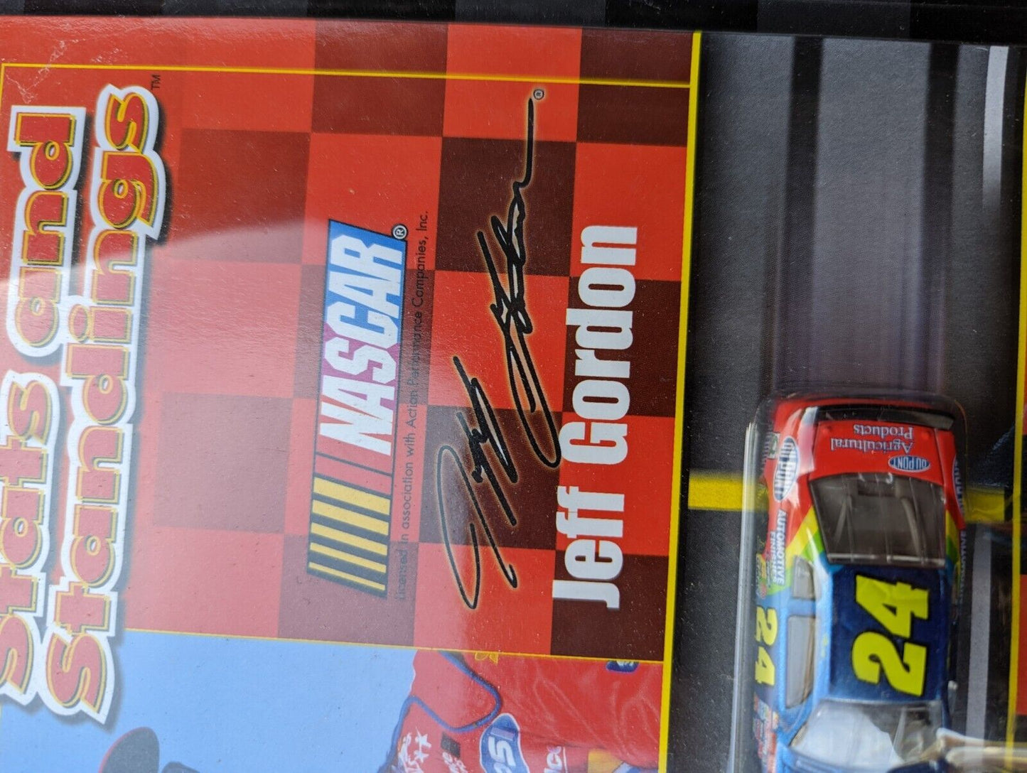 Jeff Gordon Winners Circle Stats & Standings with 1/64 Die-Cast