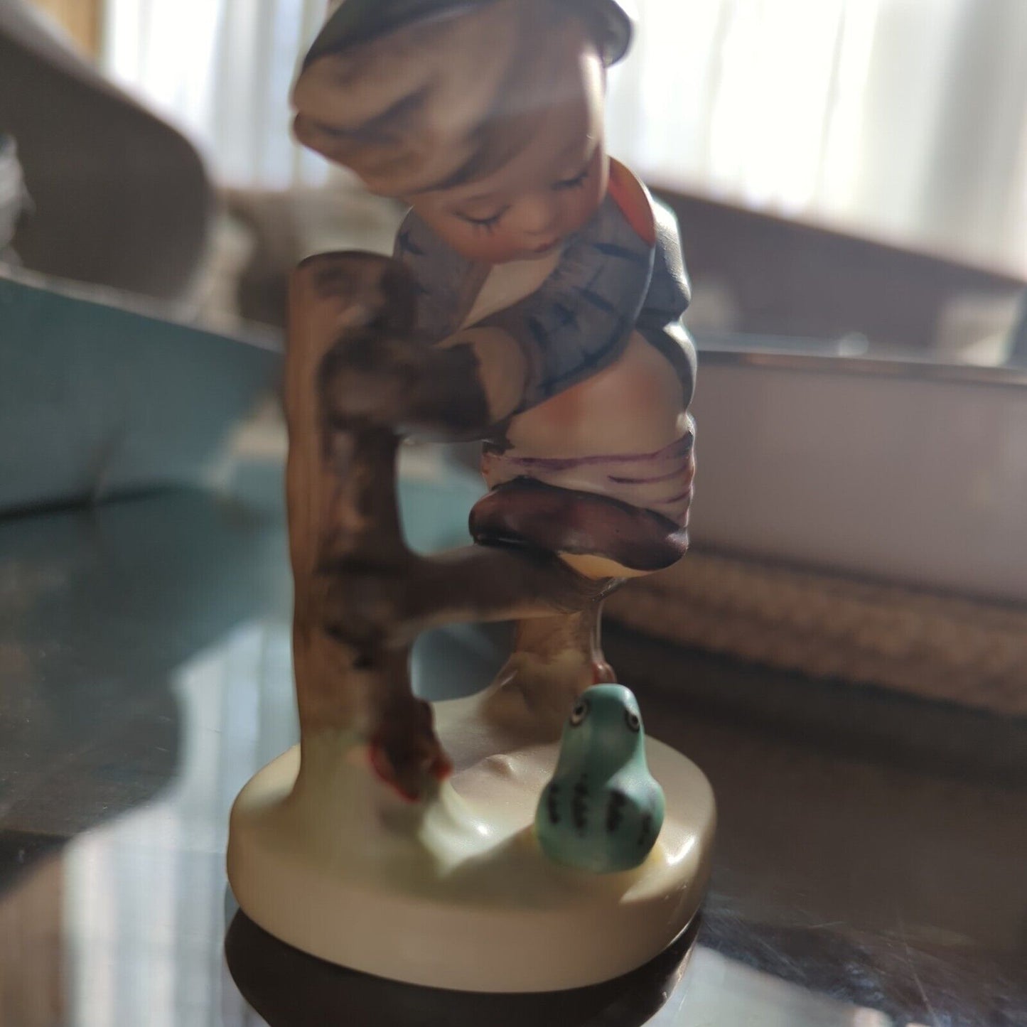 Figurine "RETREAT TO SAFETY" Goebel 201/1 TMK 4 Boy On Fence with Frog