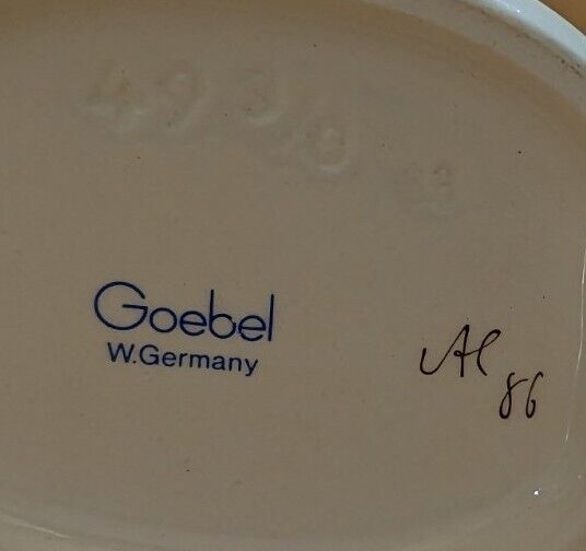 Gobel To Market Figurine 49 3/0 Hummel W Germany 1986