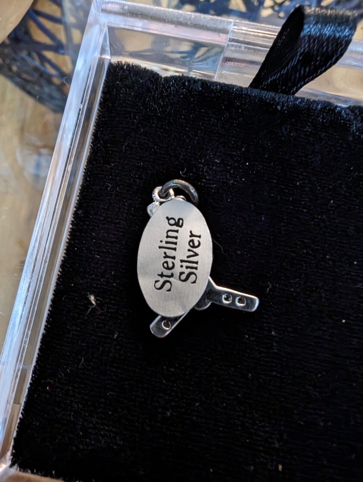 Sterling Silver 2 Hockey Sticks And A Puck Pendant