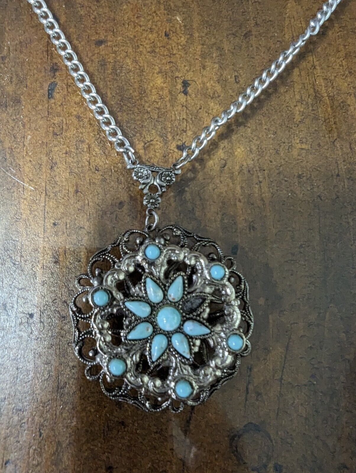 Vintage Silver tone Necklace with Turquoise Stones Pendant