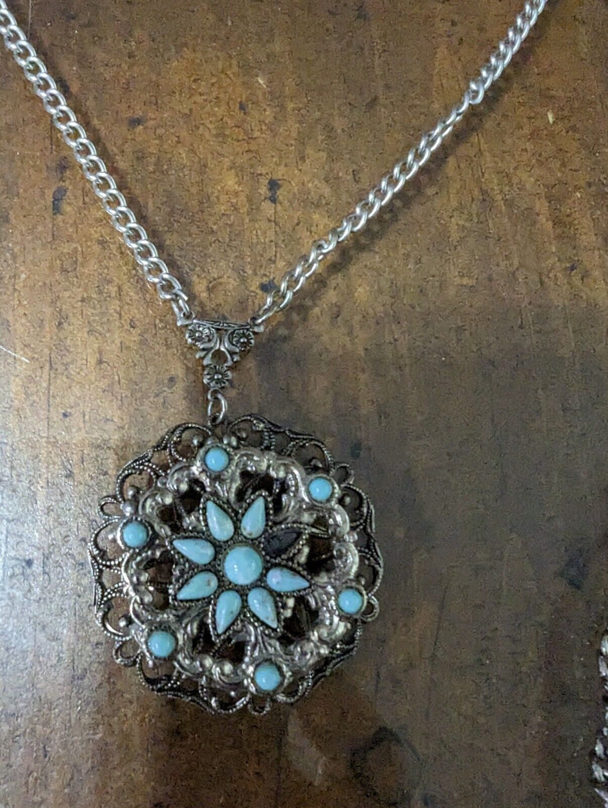 Vintage Silver tone Necklace with Turquoise Stones Pendant