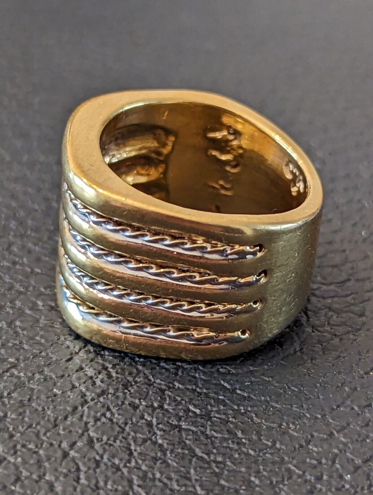 Stamped 925 Wide Band Waves Ring Size 7 0.51 oz tw