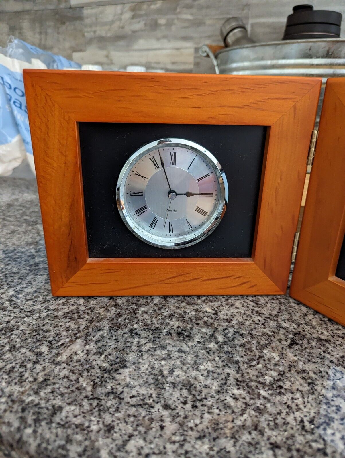 Digital Photo Frame Video Music & Clock Coby Wood Frame 5.6-Inch Gift Album