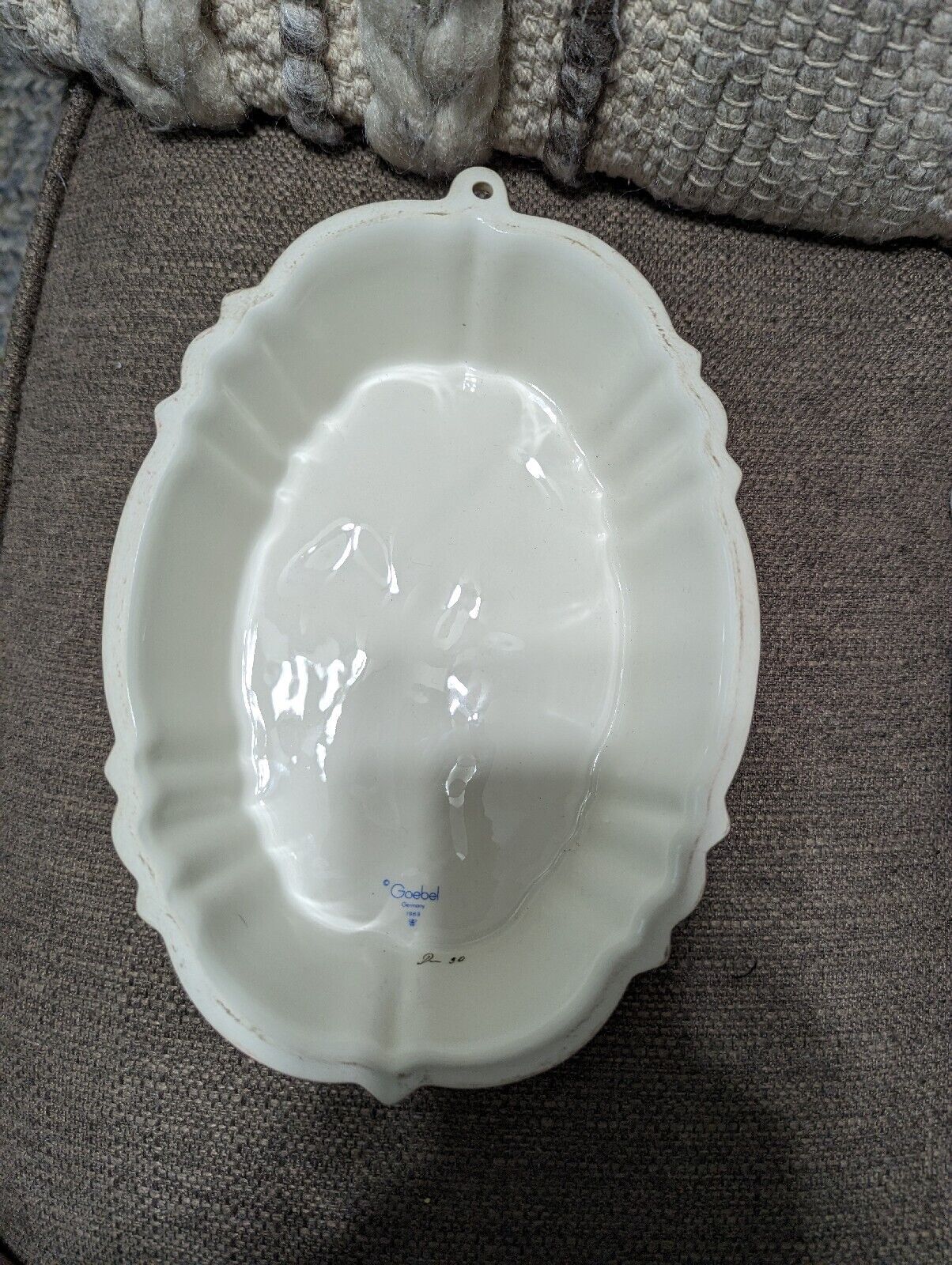 Hummel Chef Cake Baking Mold-Goebel Germany, Oval Wall Hanging-Vintage 1989