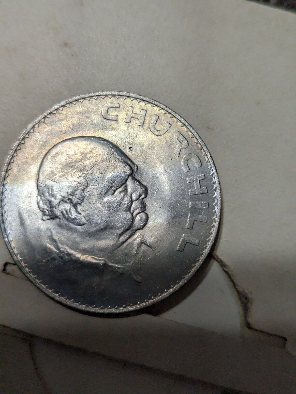 GREAT BRITAIN 1965 U.K. CHURCHILL QUEEN ELIZABETH SET OF 2 Commemorative Crown