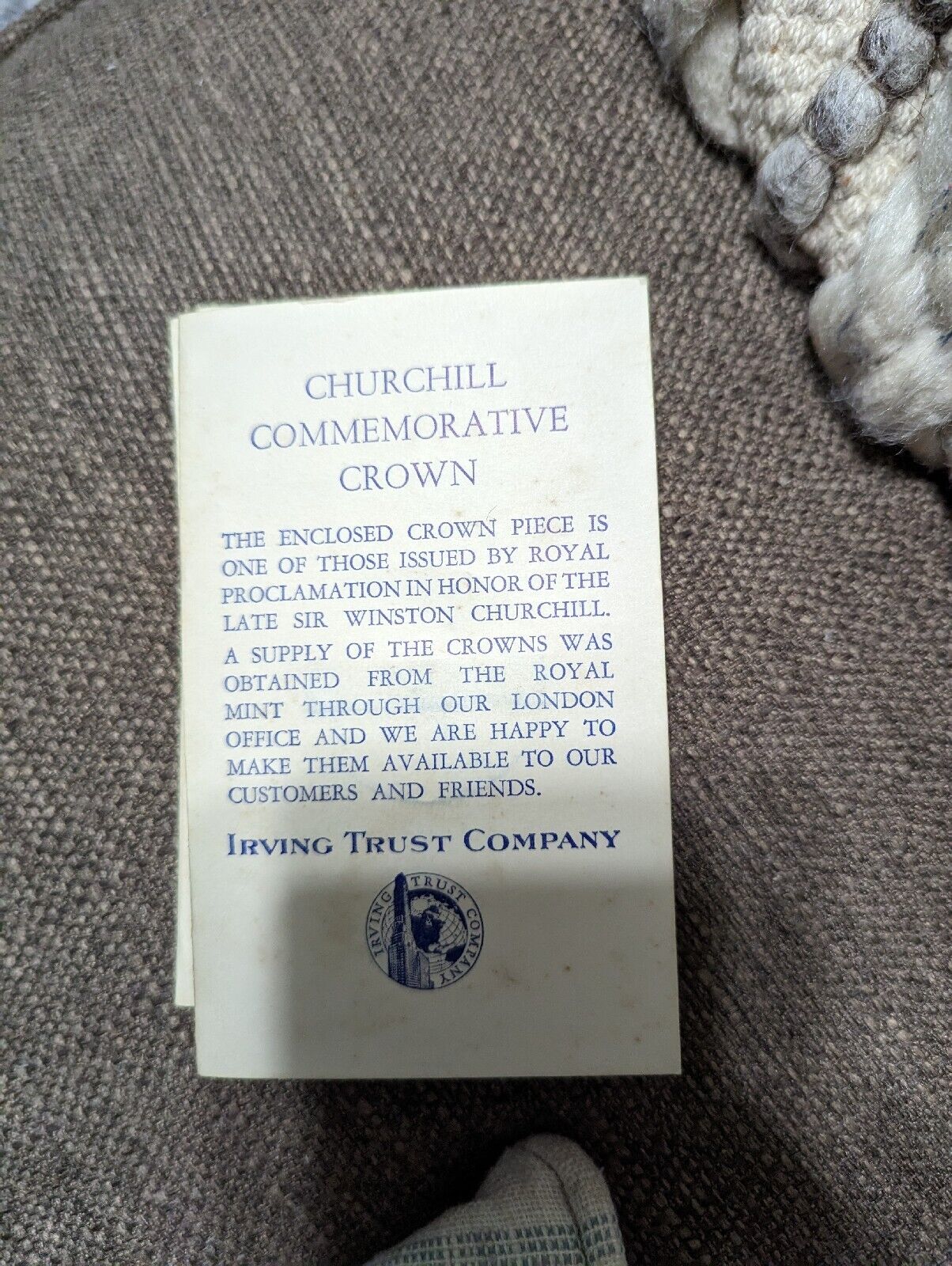 GREAT BRITAIN 1965 U.K. CHURCHILL QUEEN ELIZABETH SET OF 2 Commemorative Crown