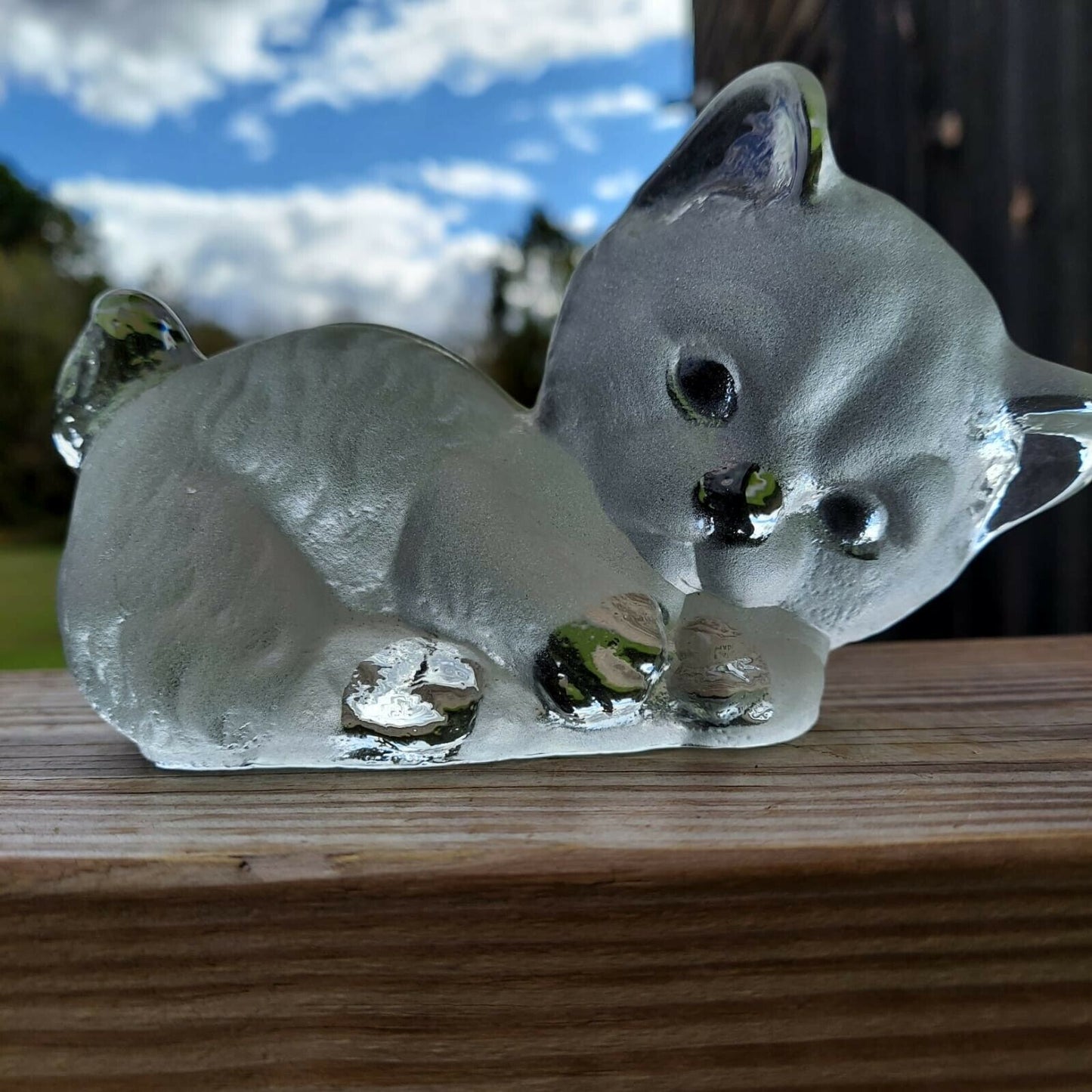 Viking Hand Made Glass Crouching Kitten