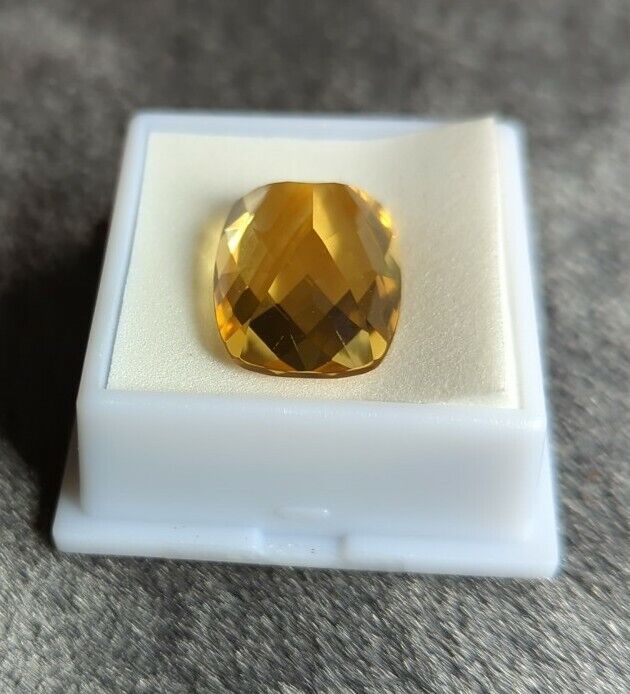 17.75 Ct Cushion Cut Fancy Golden Citrine Loose Gem 20x15mm