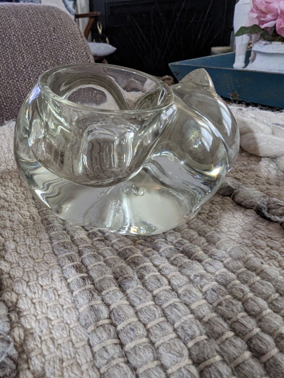 Vintage Avon Snug n Cozy Crystal/glass Votive Kitty Cat Candle Holder 5x2.75”