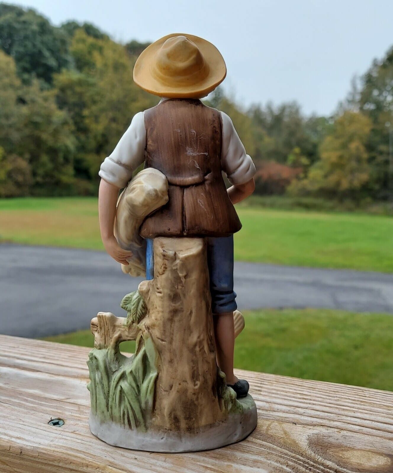 HOMCO FIGURINE 8" H BOY PORCELAIN WHEAT GATHERER HARVEST CHICKEN 8881 NO CHIPS