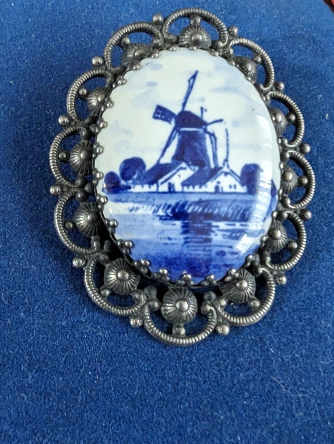 VTG ANTIQUE DELFT DUTCH WINDMILL BROOCH  K's Imports Made In Holland