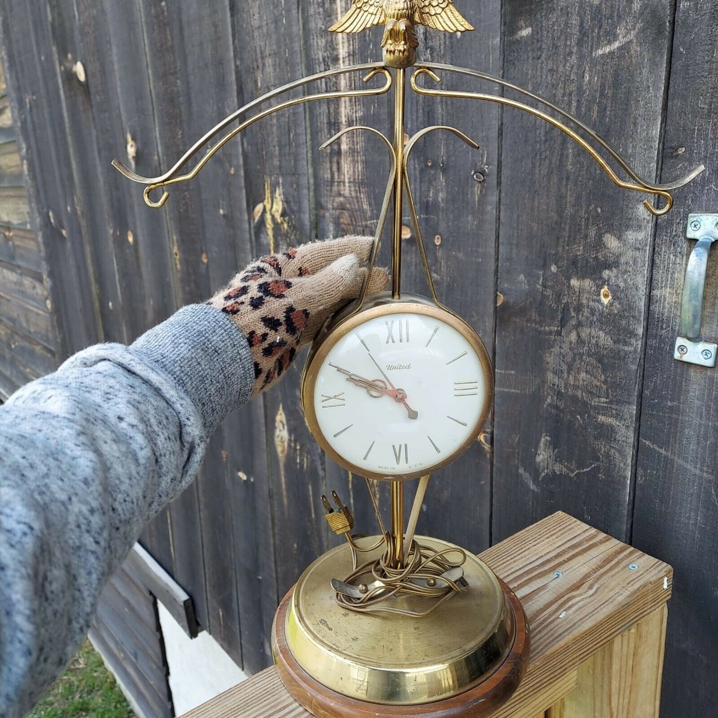 Vintage United Metal Goods Electric Clock