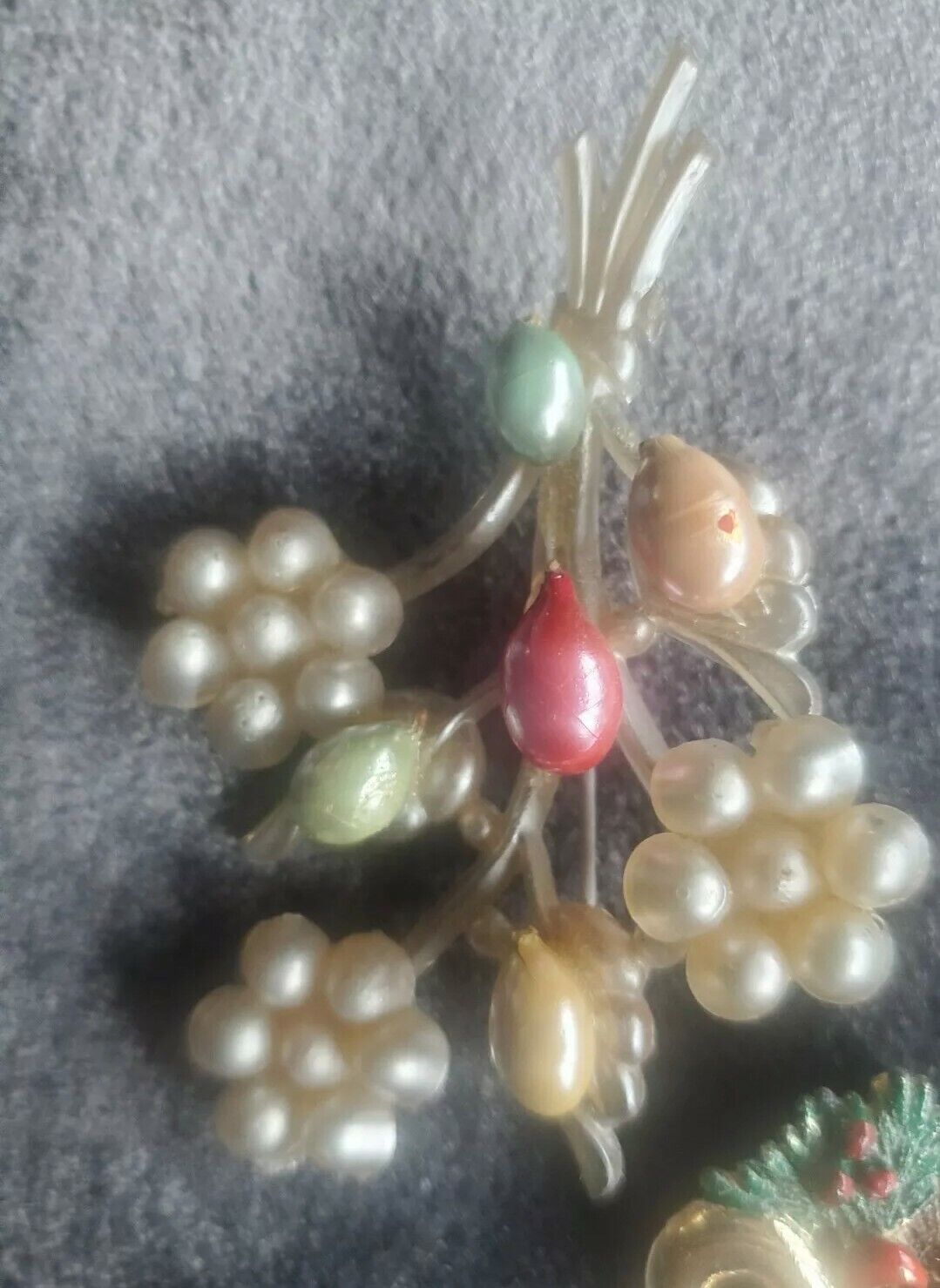 Vintage Collection Of Six Holiday Brooches Custom jewelry lot