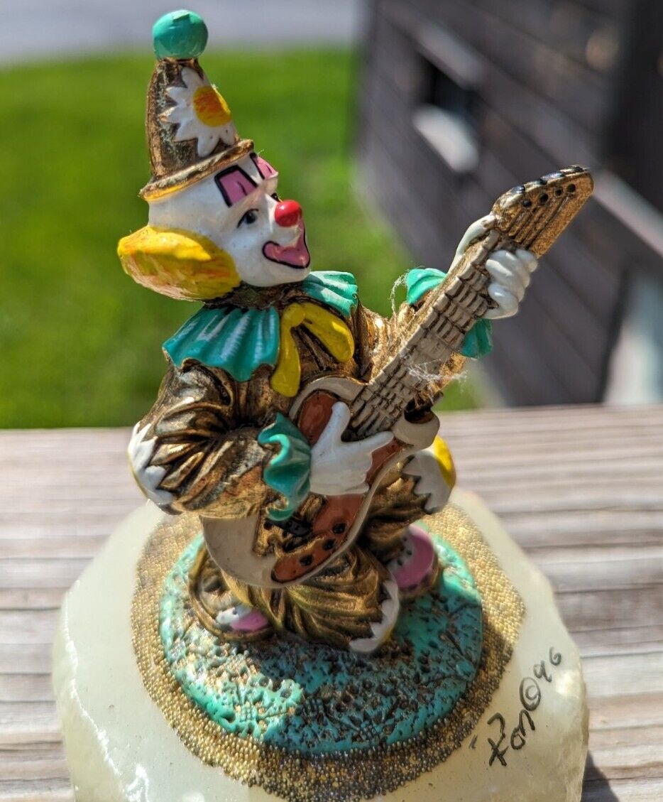 Ron Lee 1995 Rock-A-Billy Clown Playing Electric Guitar #CCG9 Sculpture Figurine