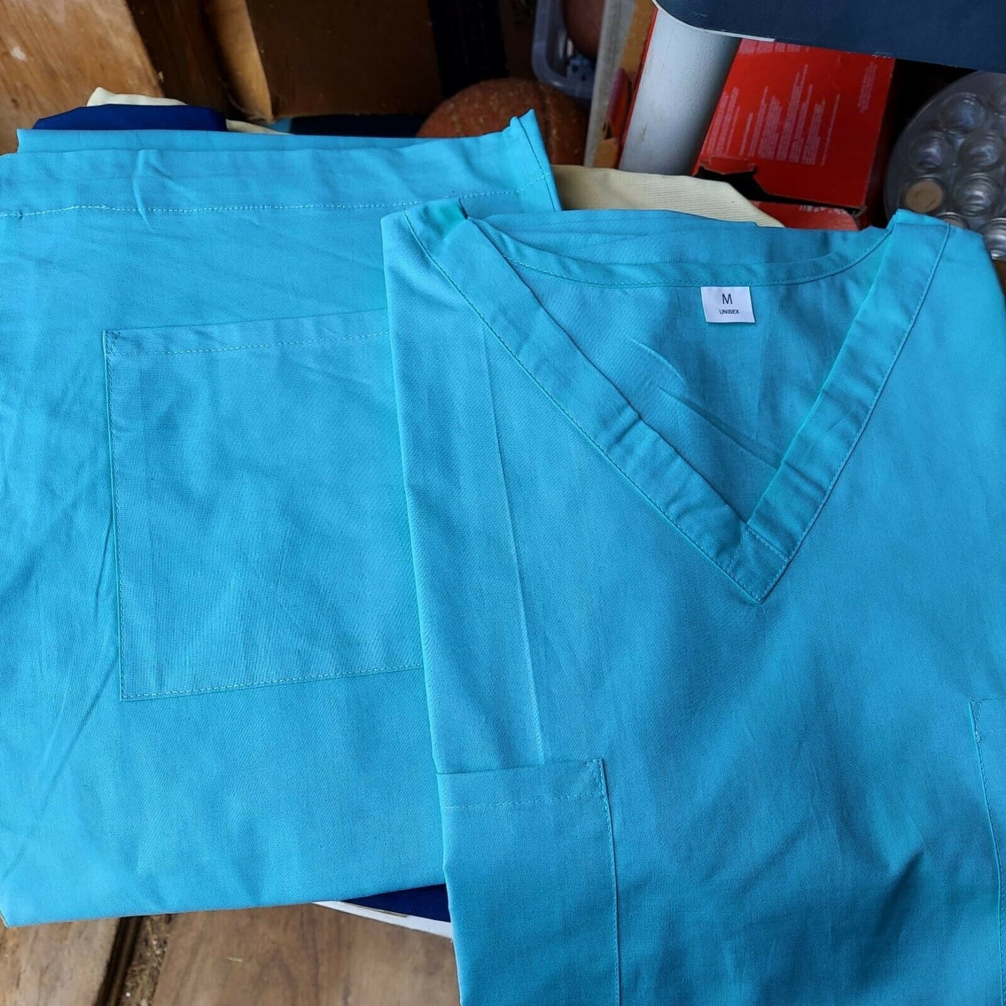 Scrubs Shirt and Pants Set Mint Green sizes Md &,Lg Free Shipping