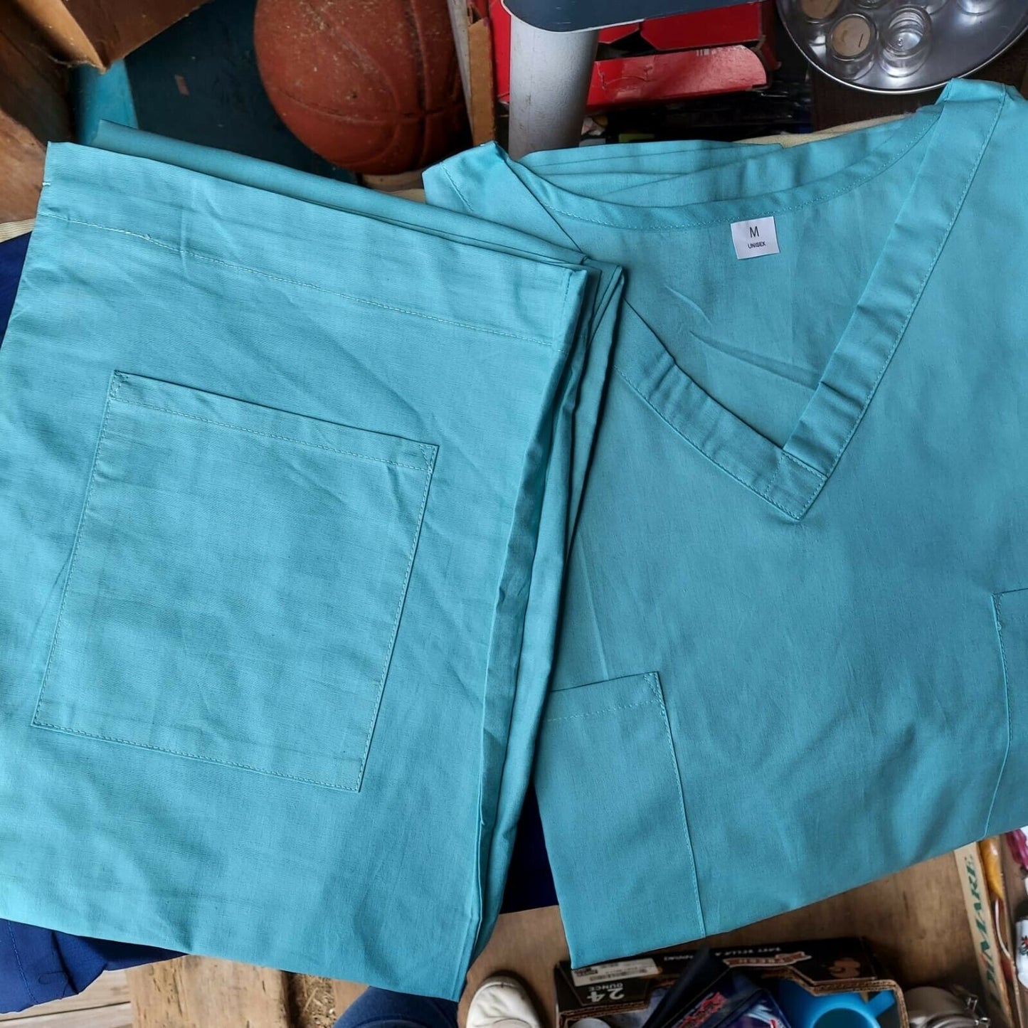 Scrubs Shirt and Pants Set Mint Green sizes Md &,Lg Free Shipping