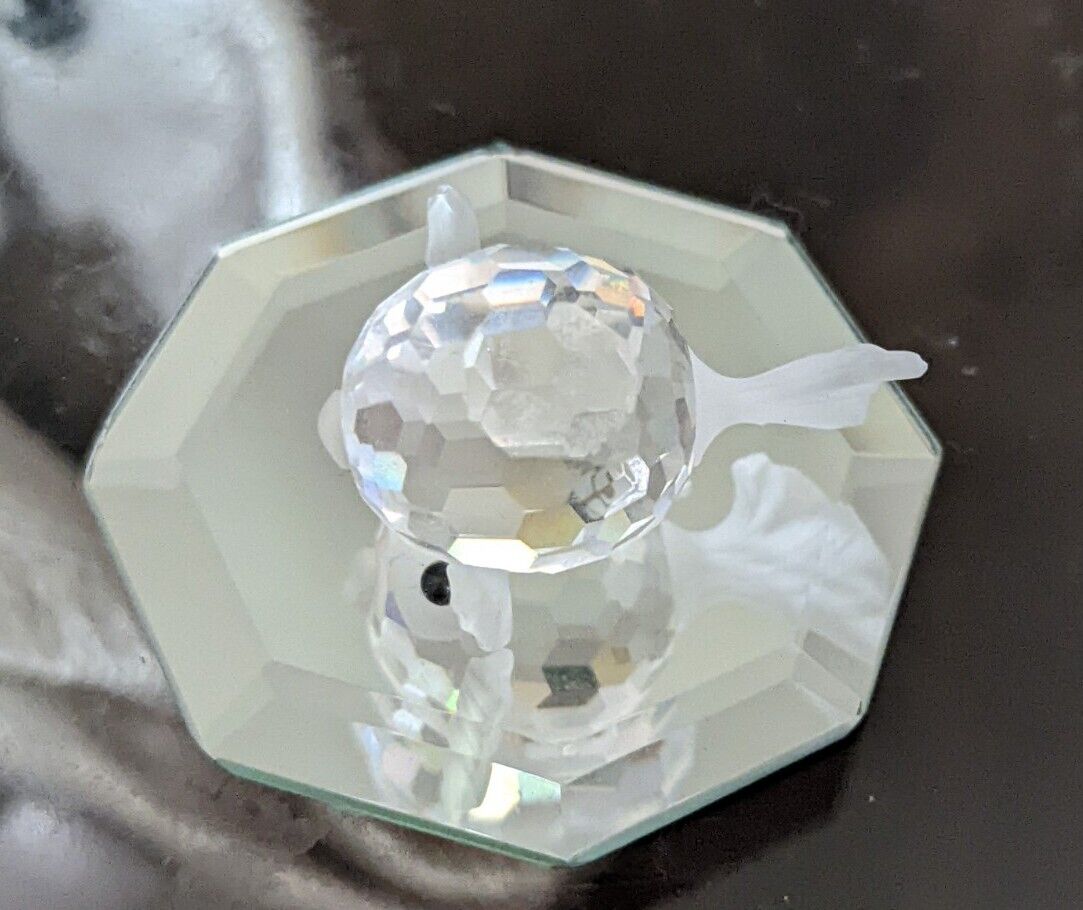 Swarovski Small Crystal 1.25" Blow Fish Figurine On  Glass Display Tray