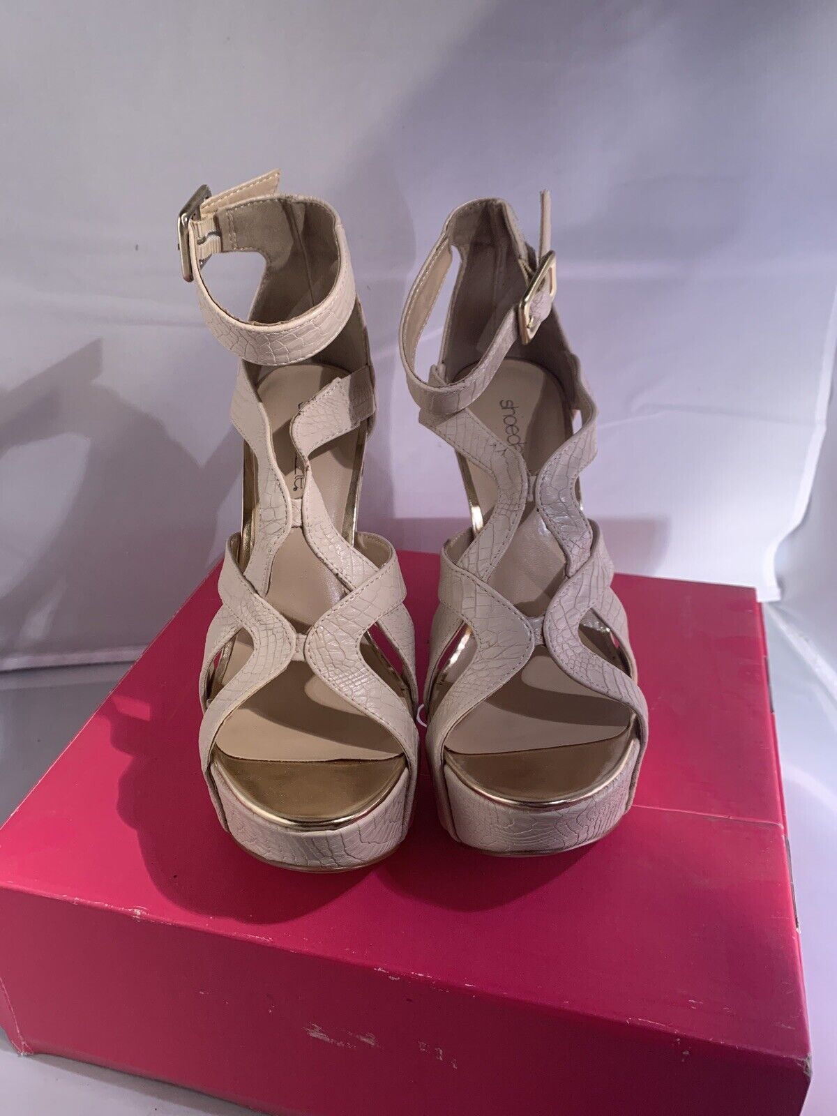 Shoedazzle Shanni Taupe Womens Heels size 6.5