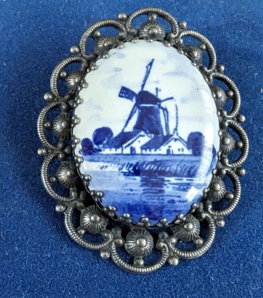 VTG ANTIQUE DELFT DUTCH WINDMILL BROOCH  K's Imports Made In Holland