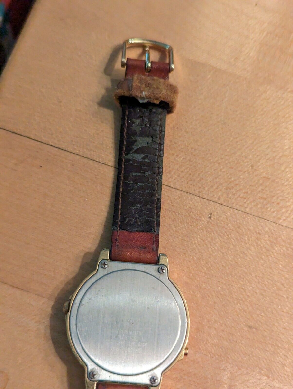 Lorus Quartz Disney Watch Japan Movmnt V421 0061 R2 Original Brown leather strap