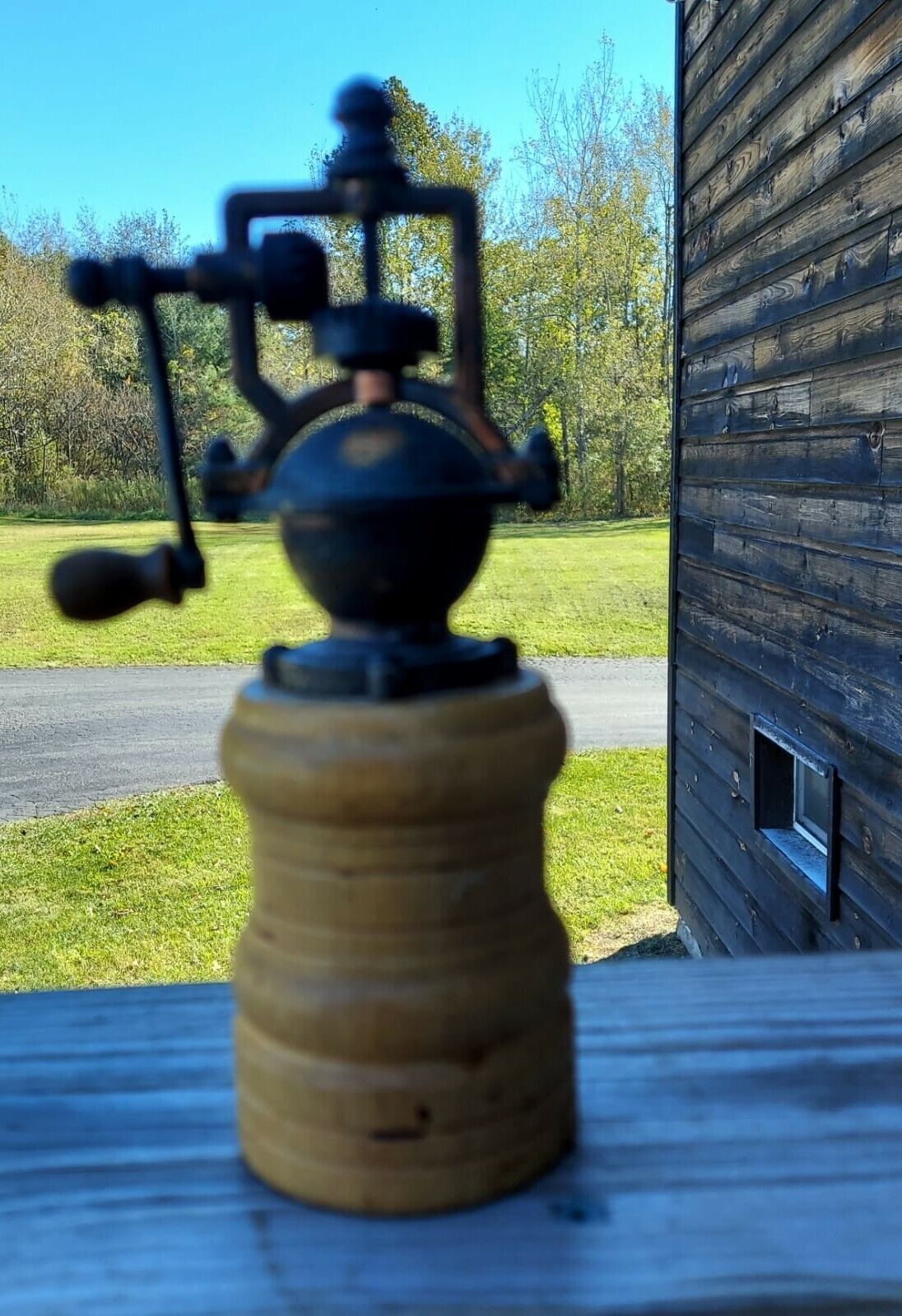 Cedar Wood Pepper Grinder