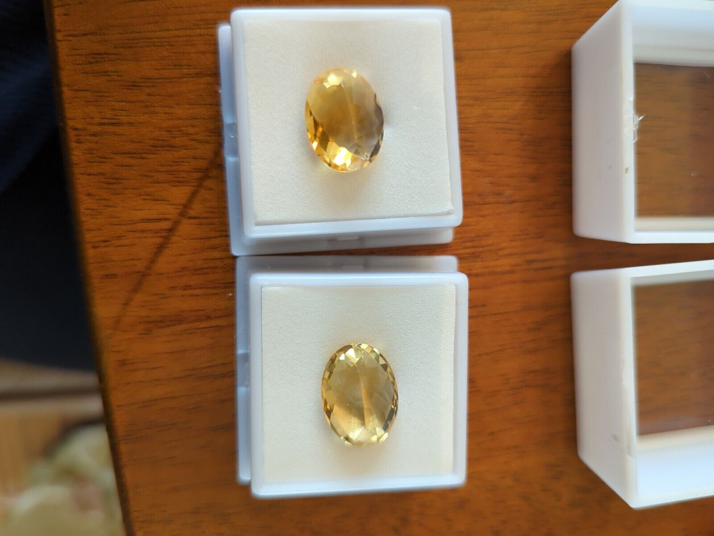 Two Loose Citrine Cut Gems Stones 17.00 Cts Total Wt 16x12mm Each Oval Shaped