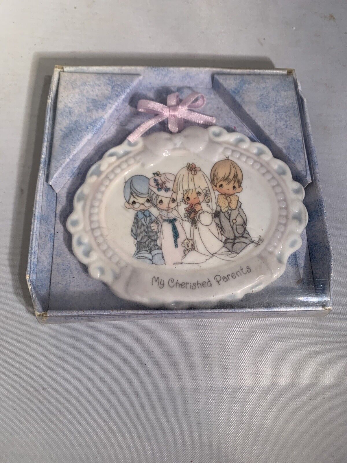 enesco precious moments My Cherished Perents porcelain Wedding Ornament