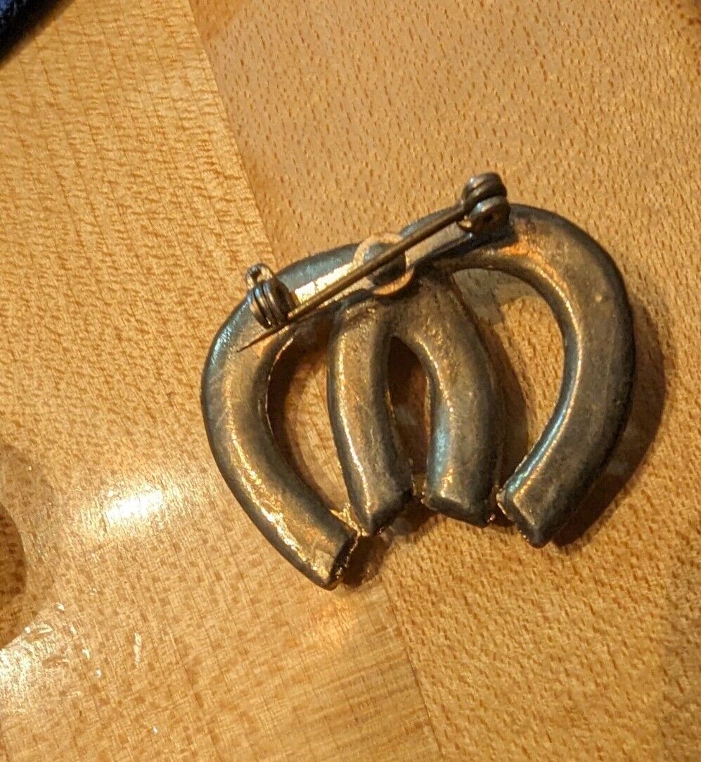 True Vintage 1950s Double Horseshoe Brooch