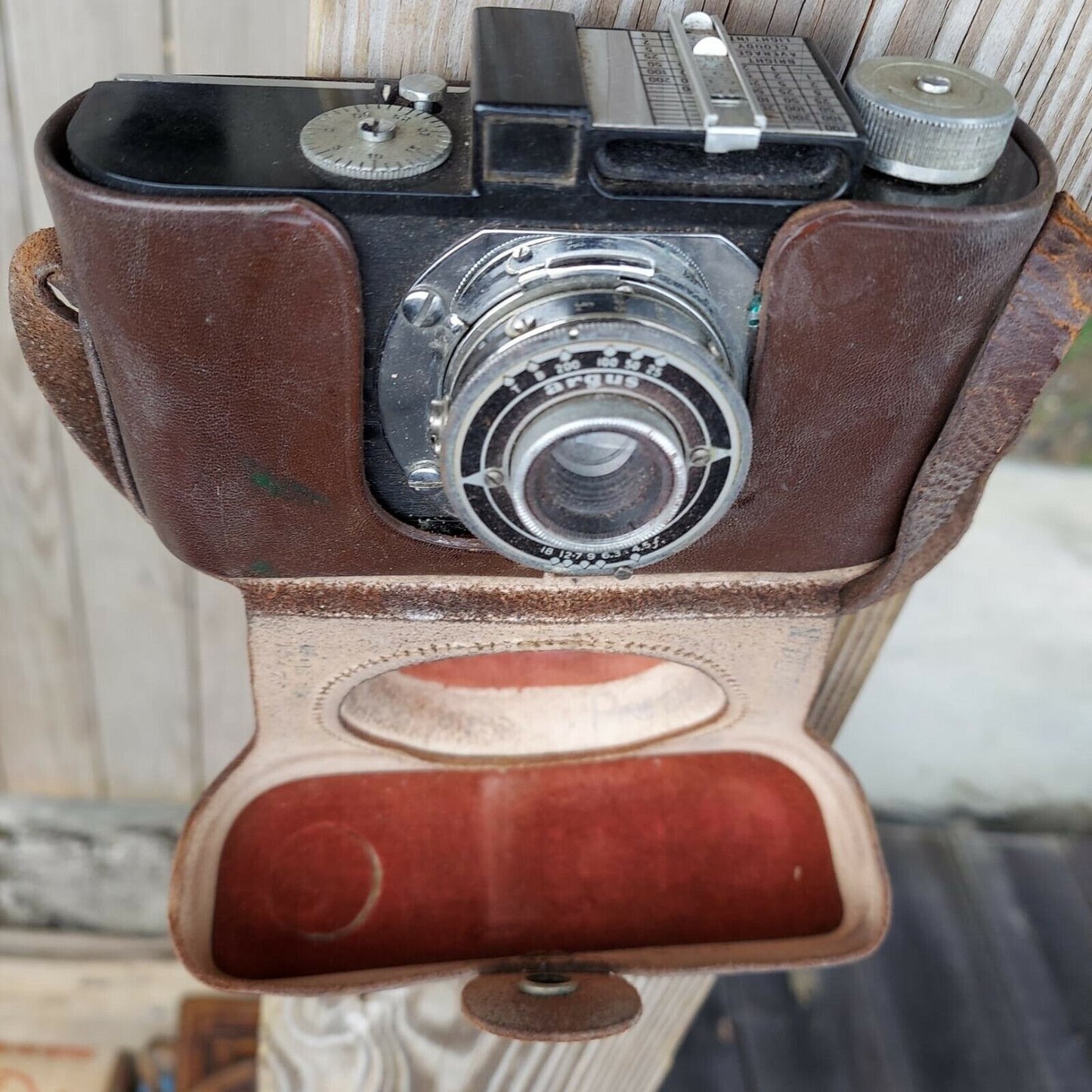 VINTAGE ARGUS I.R.C. ANASTIGMAT CAMERA