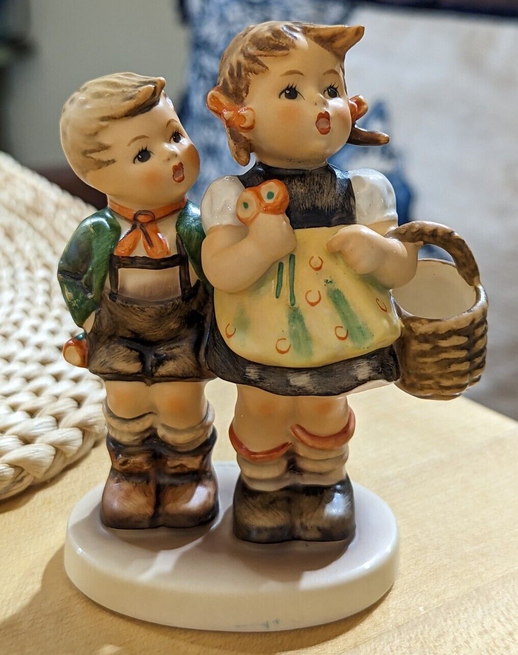 Gobel To Market Figurine 49 3/0 Hummel W Germany 1986