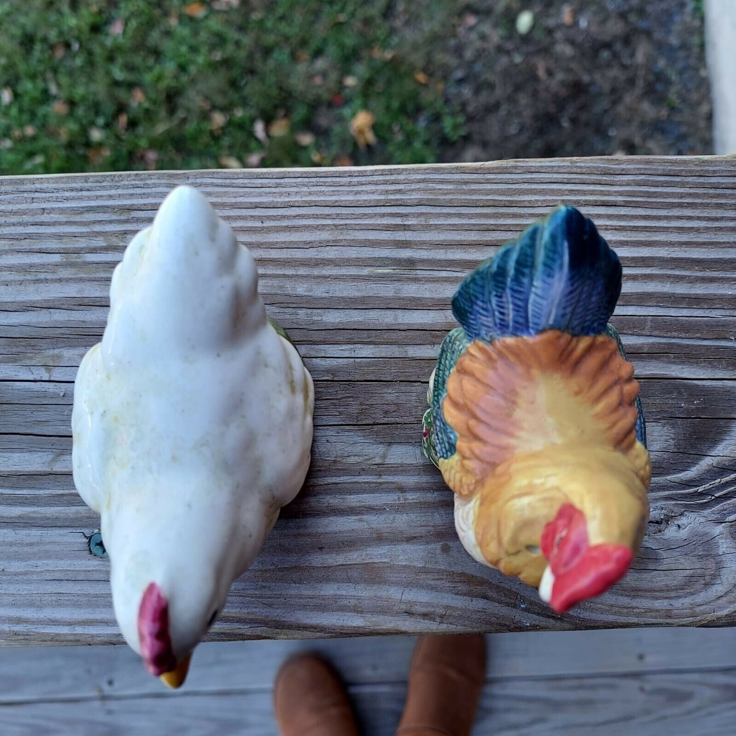 Vintage Rooster And Hen Porcelain Salt And Pepper Shakers