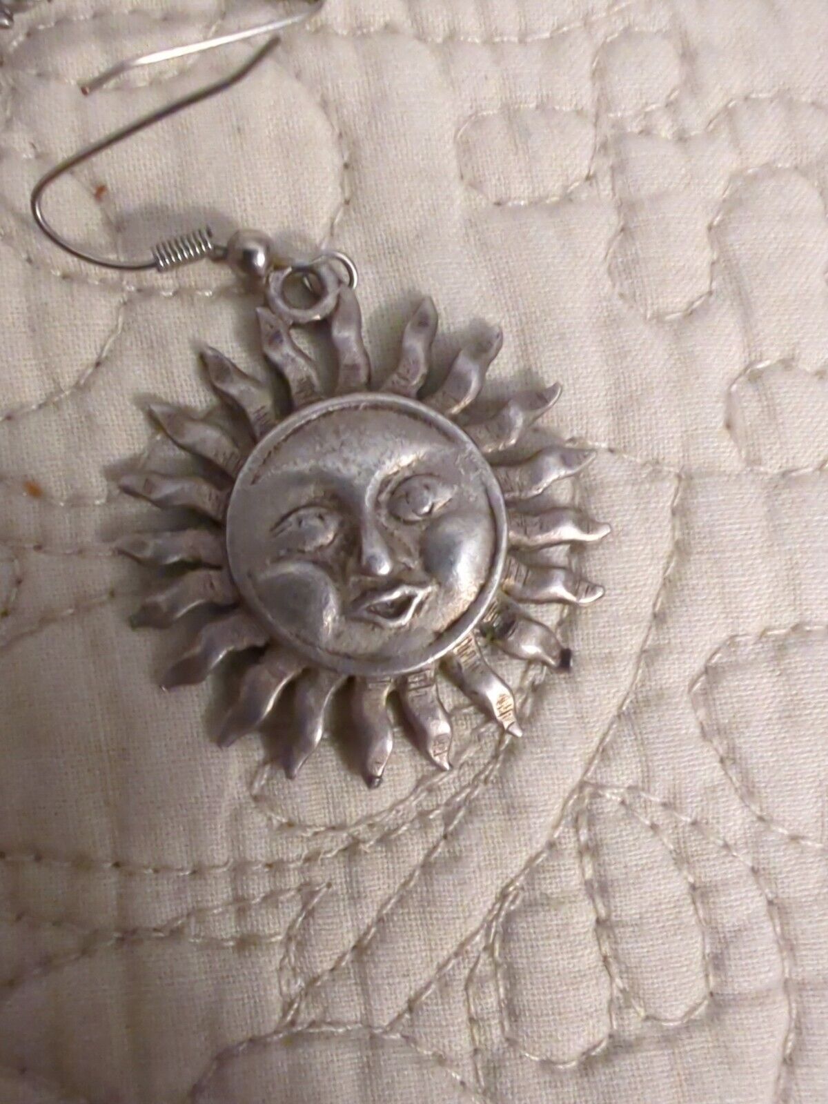 Vintage Express Sun Face Shaped Matte Silver Tone Dangle Earrings Pierced Drop