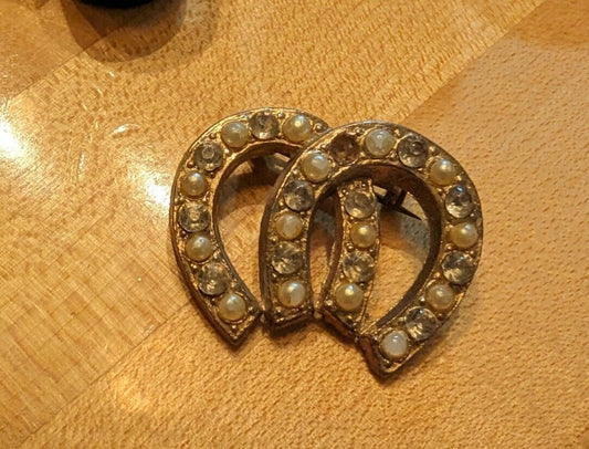 True Vintage 1950s Double Horseshoe Brooch