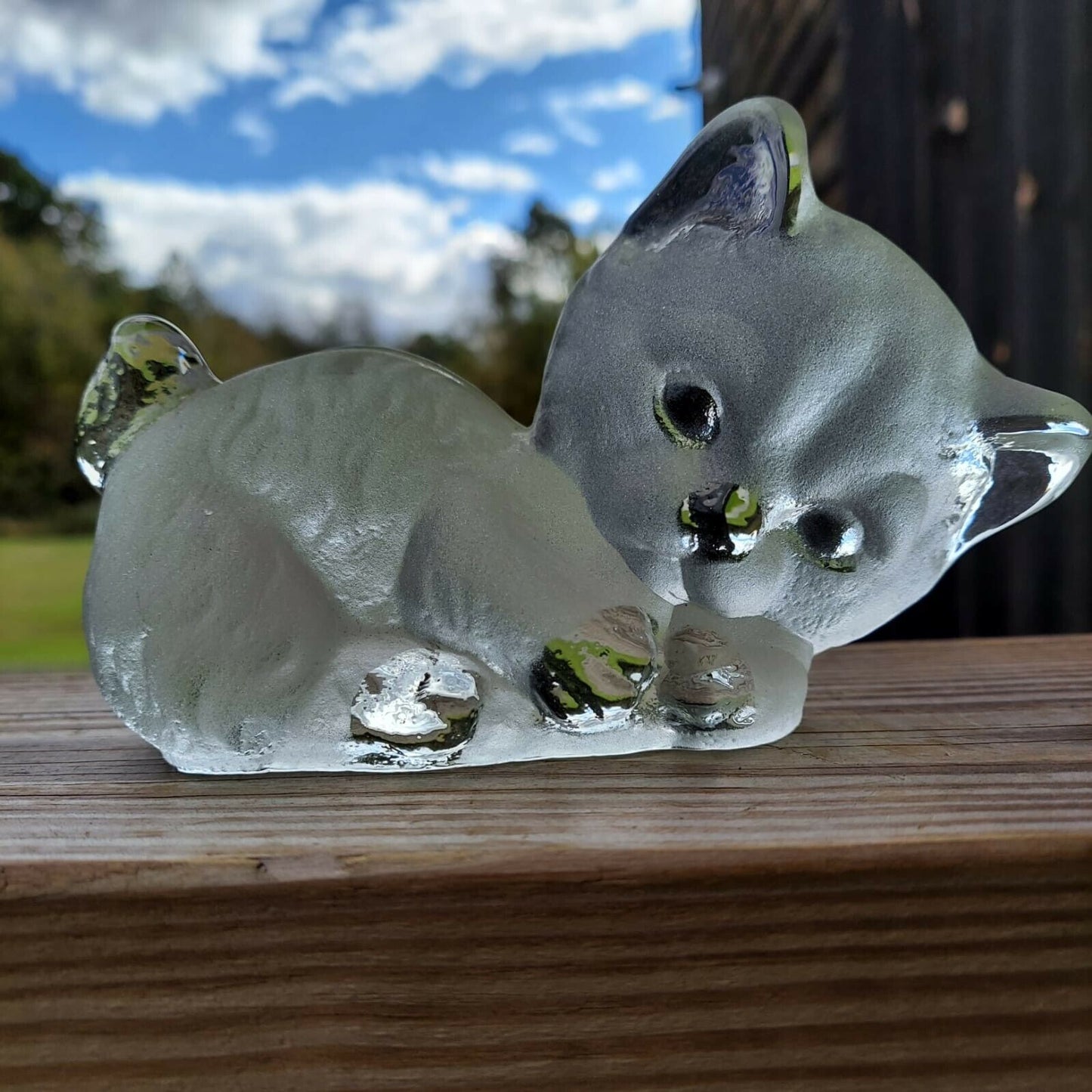 Viking Hand Made Glass Crouching Kitten