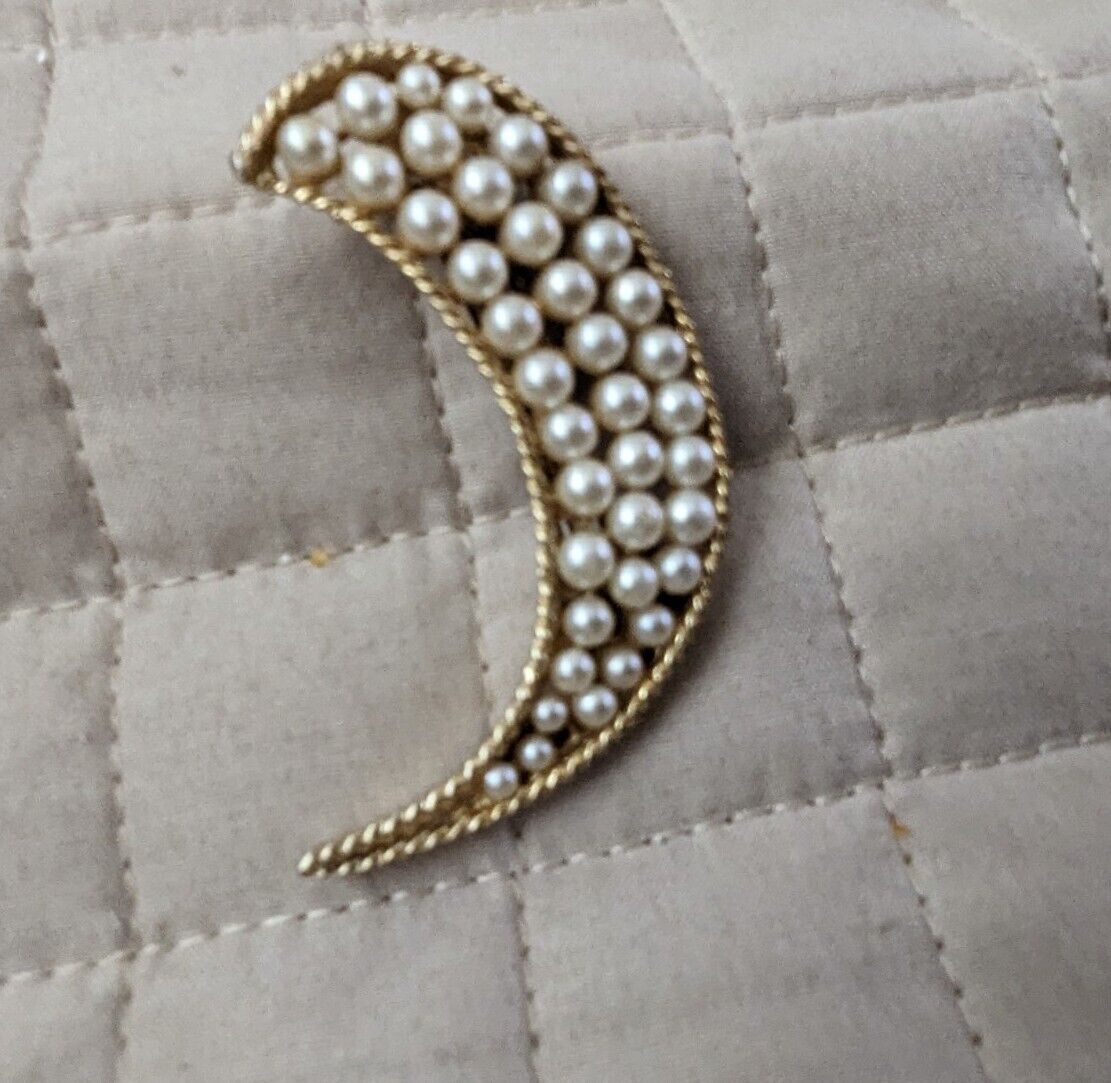 True Vintage Crescent Moon Pearls Filled Clip Brooch