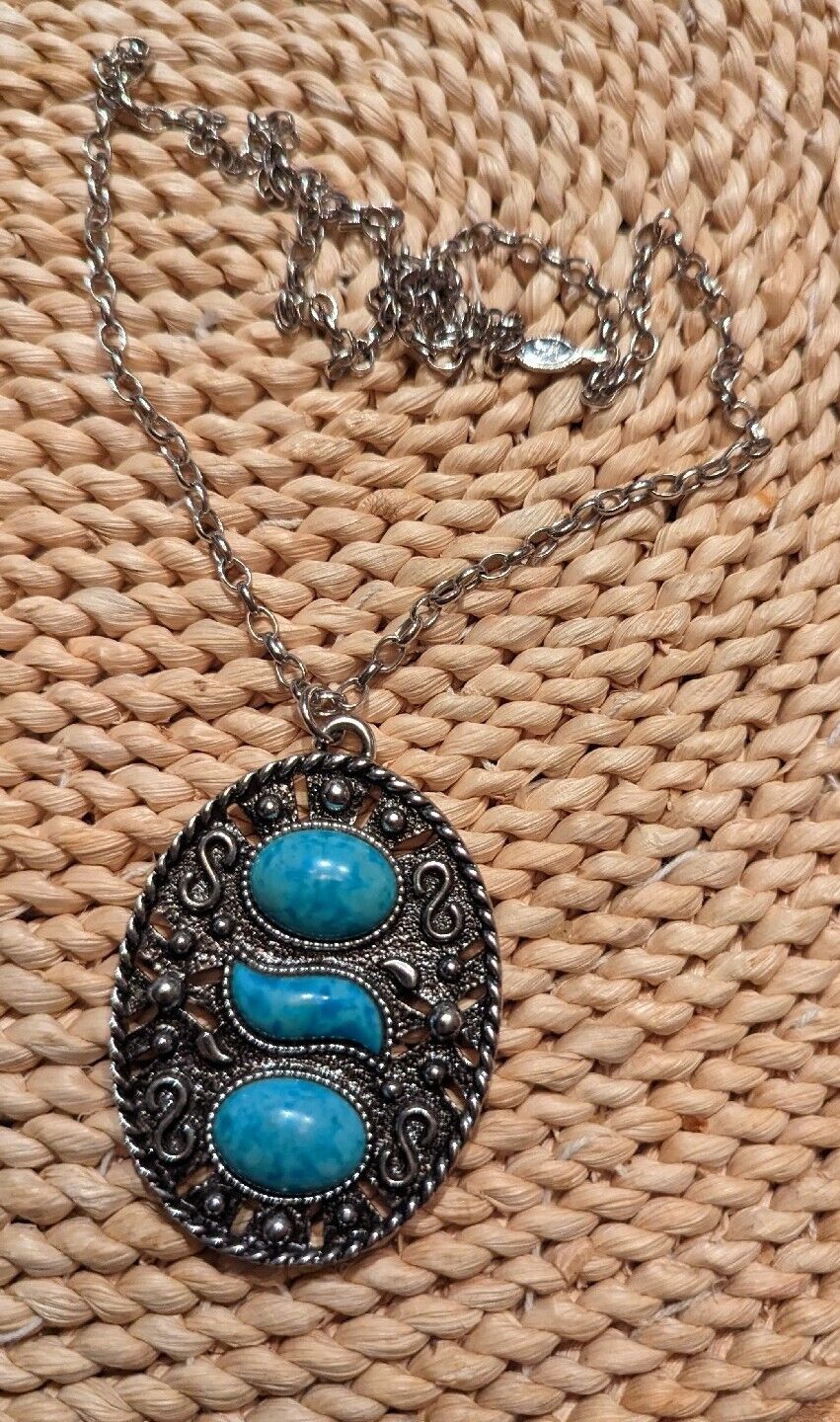 Vtg Sarah Coventry Statement Necklace Blue Turquoise silver tone chain 25".