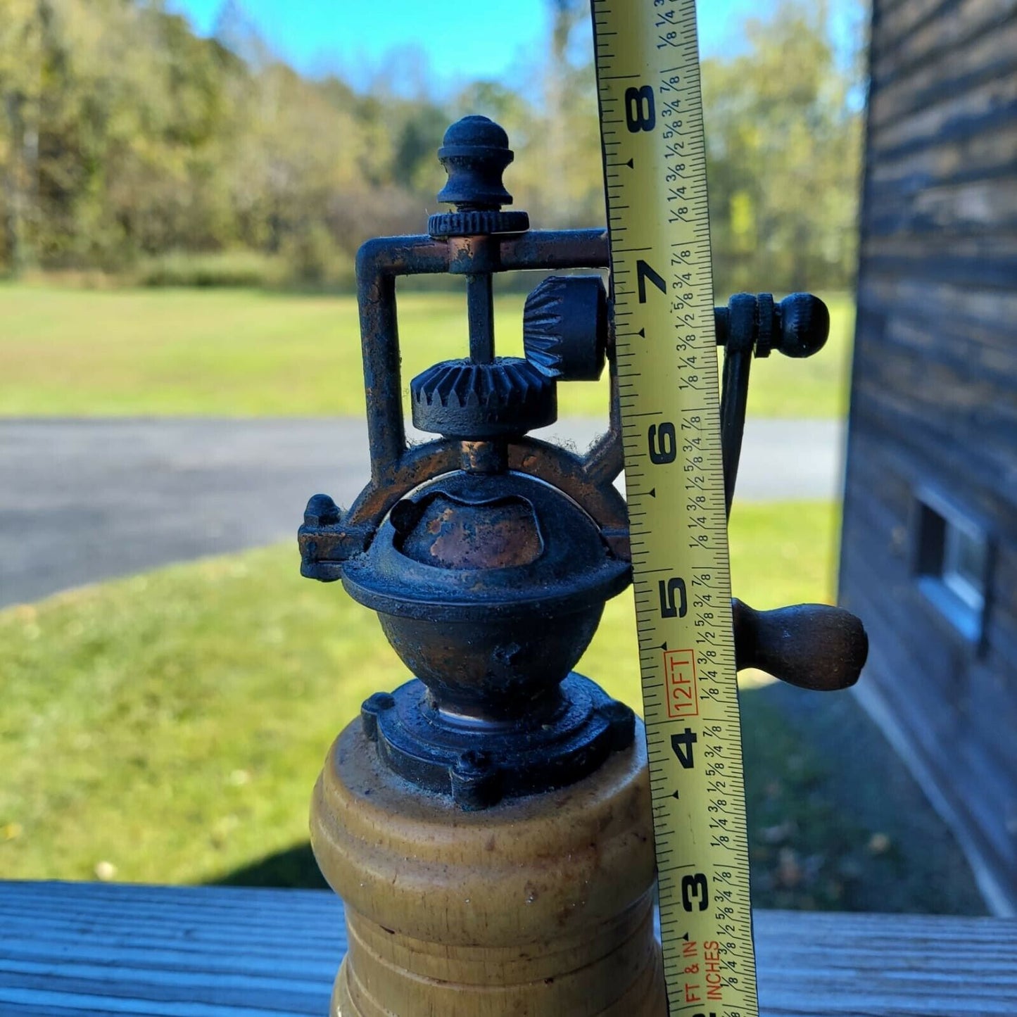 Cedar Wood Pepper Grinder