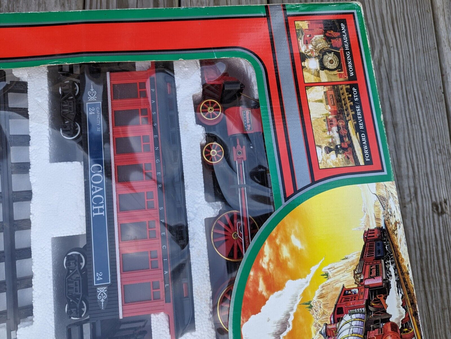 New Bright Industrial Toys SANTA FE Express TRAIN SET w/ Sound & Lights 1999 Box