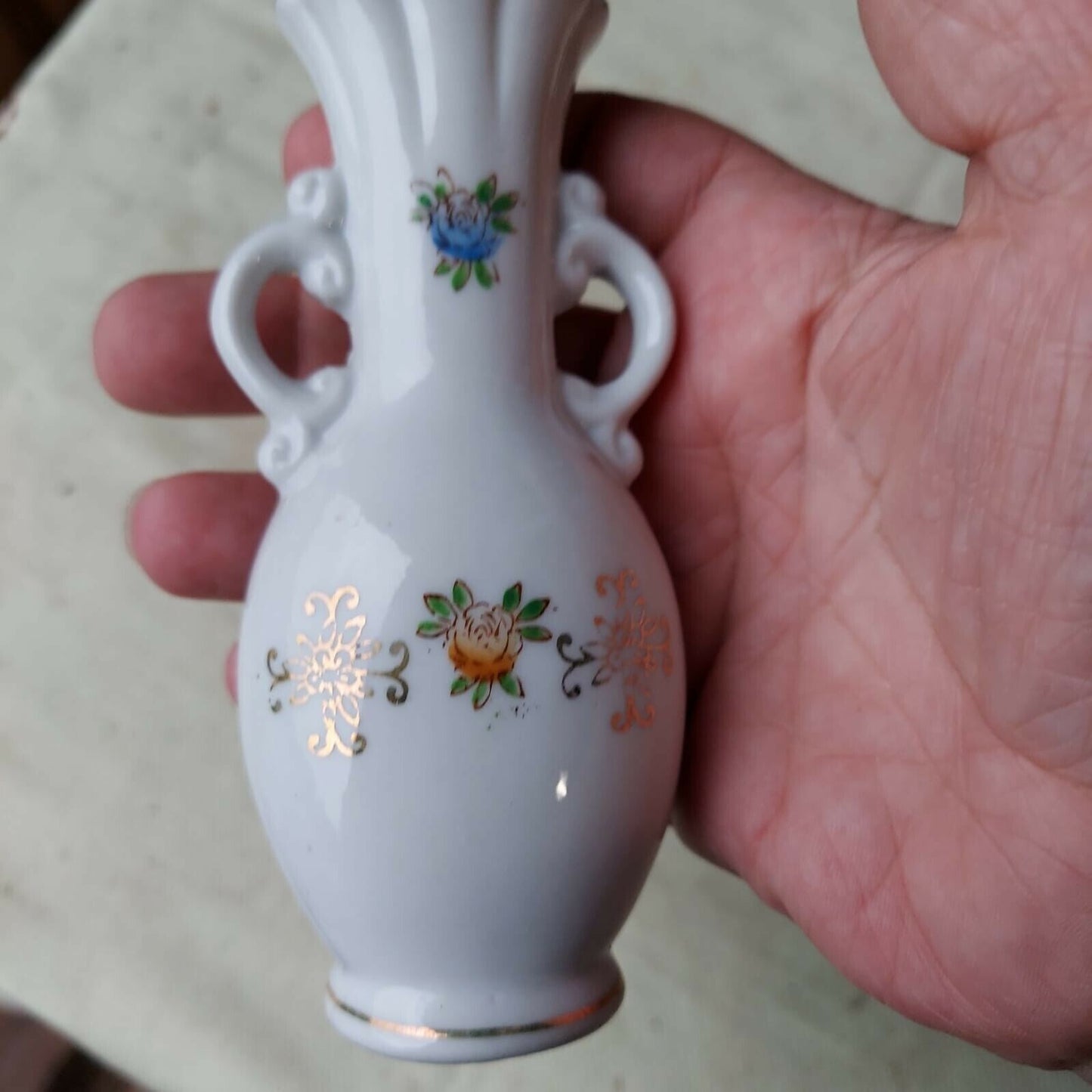 Vintage 4-5/8" Small Vase Made in Occupied Japan Porcelain White w Gold Accent