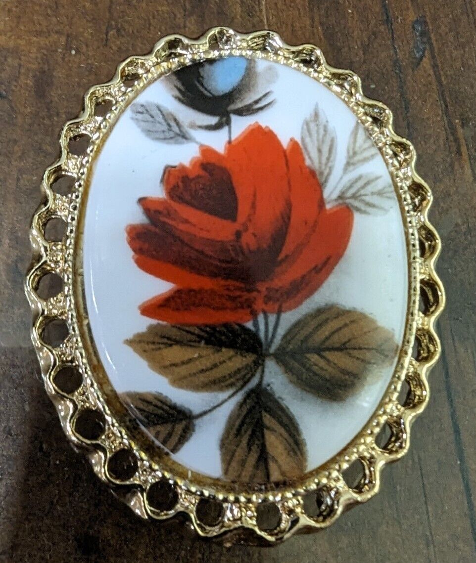 Vintage Gold frame oval shape red rose flower design Brooch pin