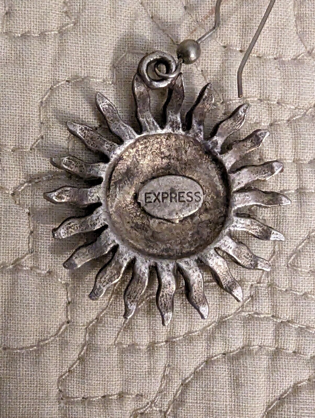 Vintage Express Sun Face Shaped Matte Silver Tone Dangle Earrings Pierced Drop