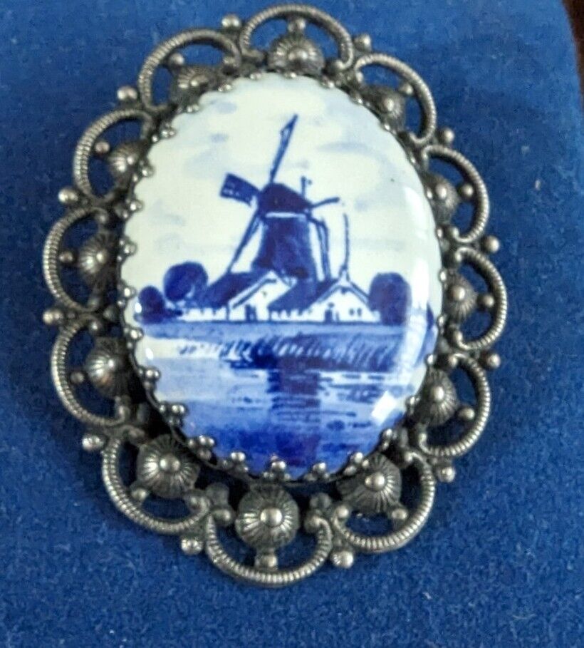 VTG ANTIQUE DELFT DUTCH WINDMILL BROOCH  K's Imports Made In Holland